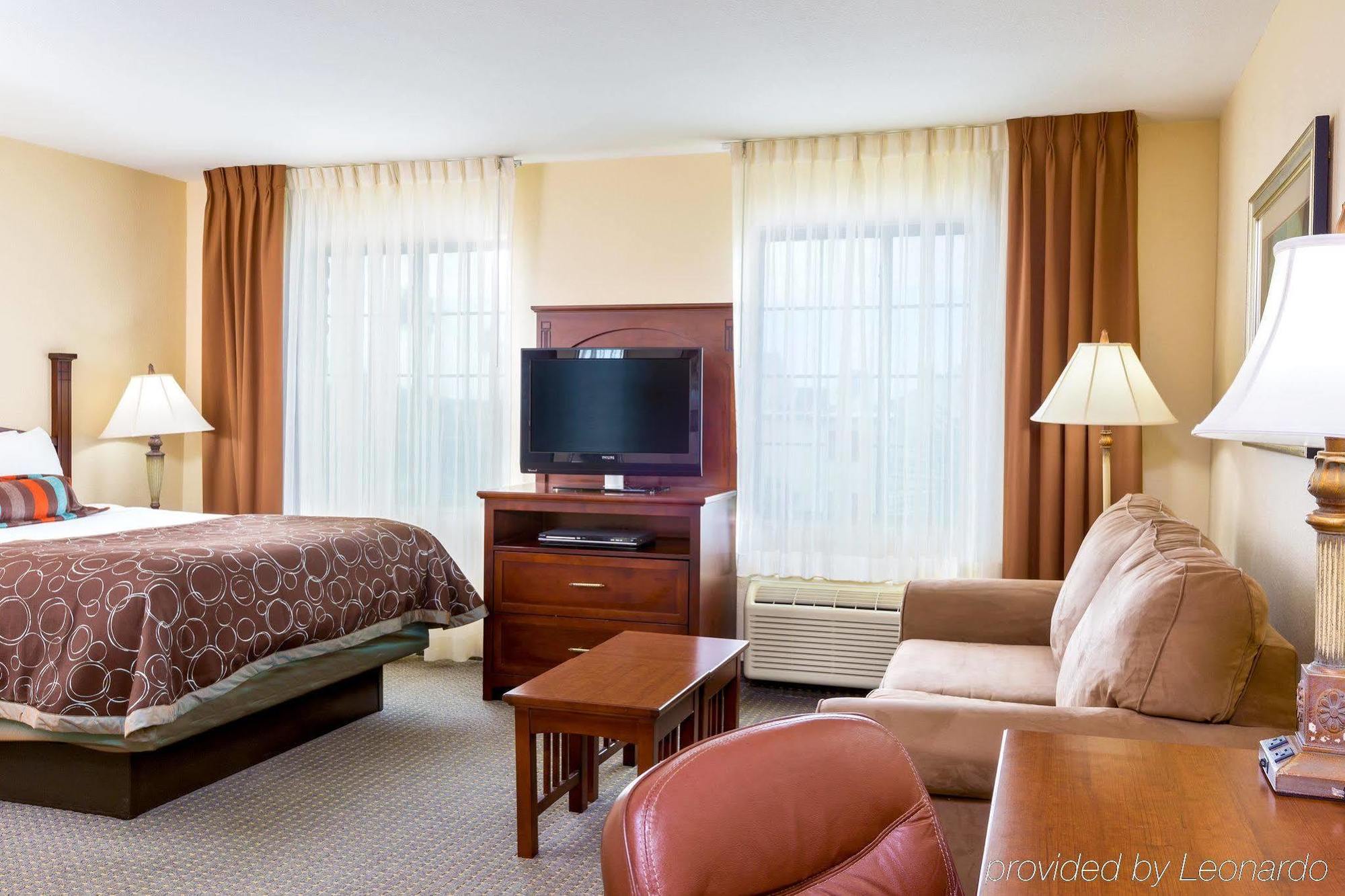 Staybridge Suites Mcallen By Ihg Εξωτερικό φωτογραφία