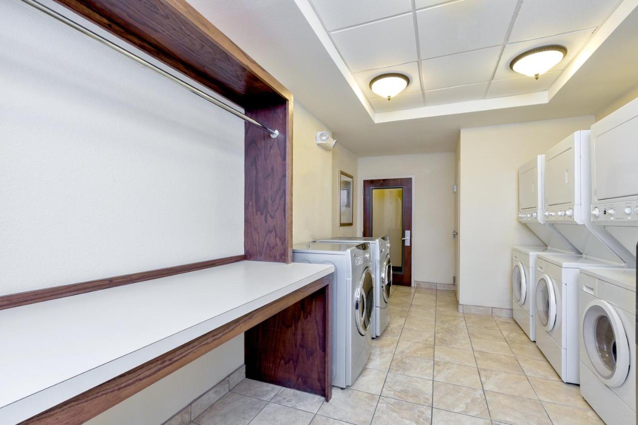 Staybridge Suites Mcallen By Ihg Εξωτερικό φωτογραφία